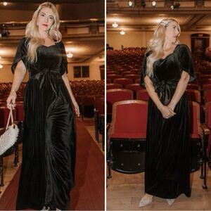 Ivy City Co Livi Velvet Wide Leg Jumpsuit Womens Sz S Black Short Sleeve Belted